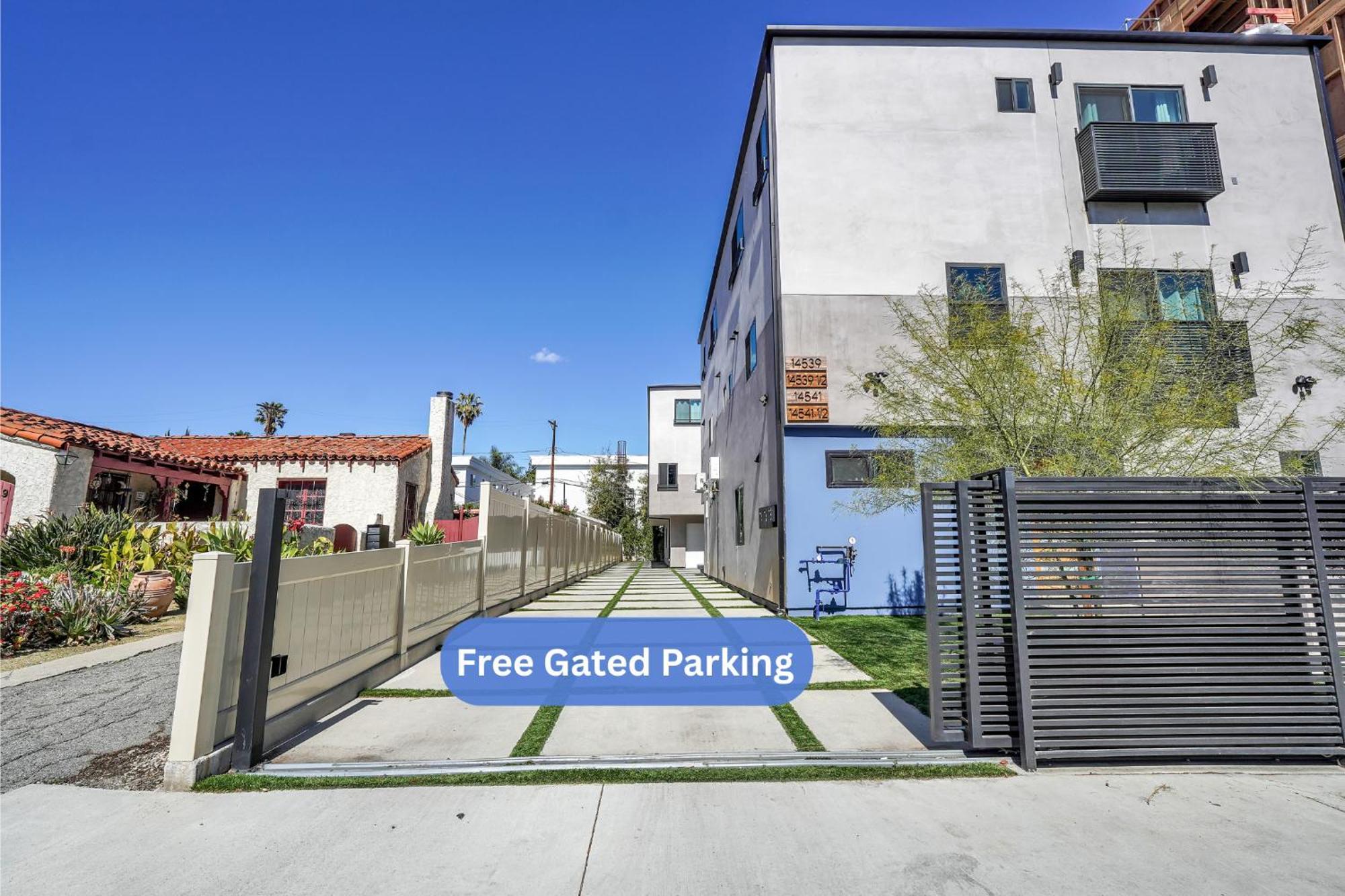 Luxurious Townhome W/3 Master Suites Gated Parking Los Angeles Dış mekan fotoğraf