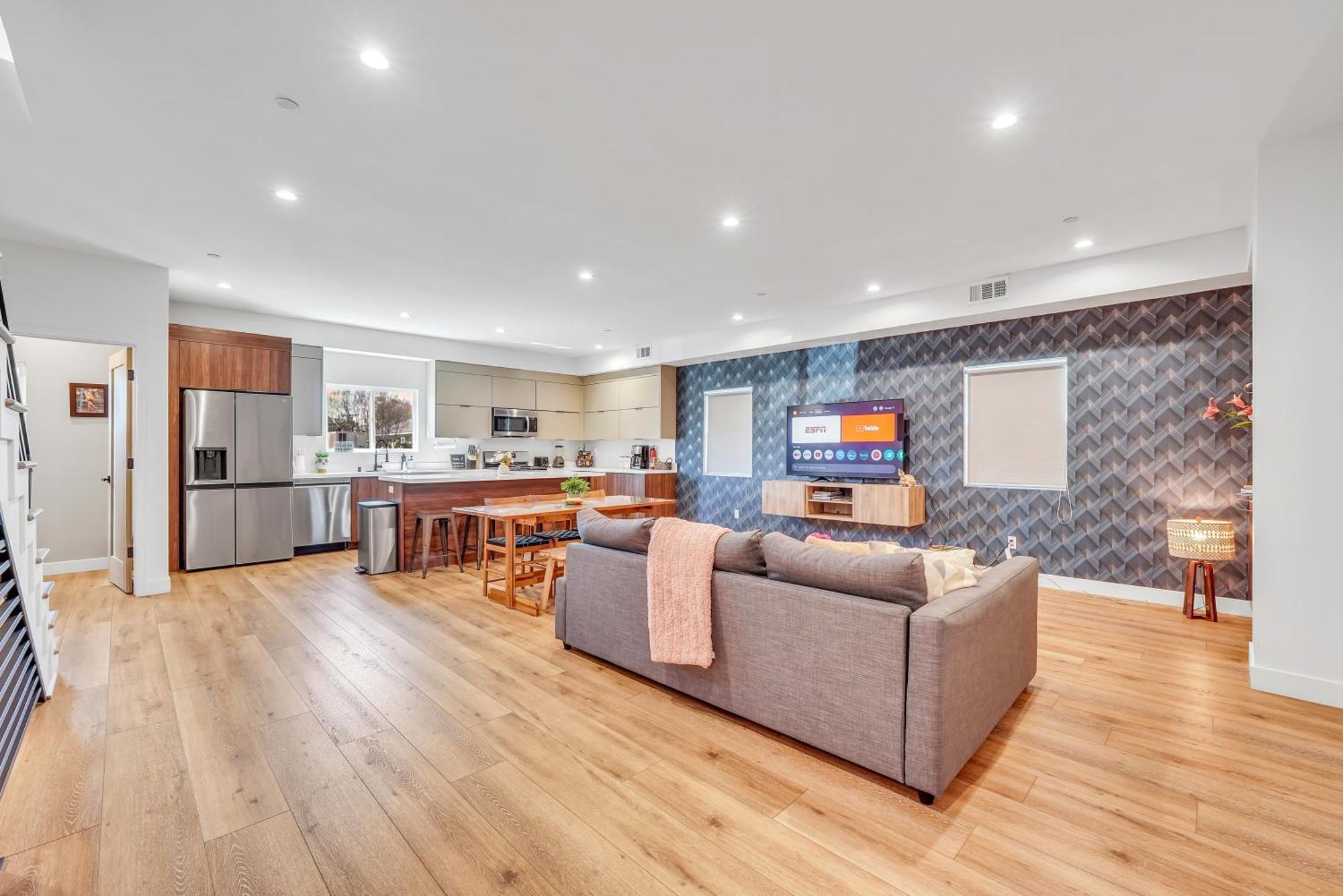 Luxurious Townhome W/3 Master Suites Gated Parking Los Angeles Dış mekan fotoğraf
