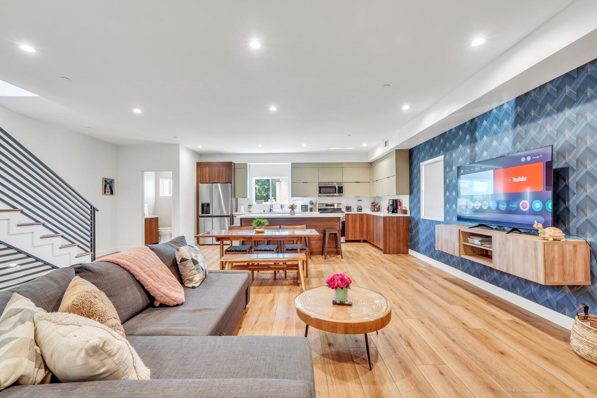 Luxurious Townhome W/3 Master Suites Gated Parking Los Angeles Dış mekan fotoğraf
